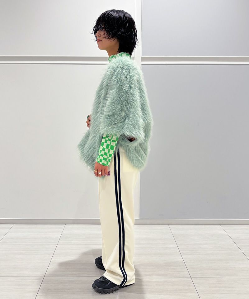 アジャスタブルフェイクファーカモフラショートフーディー yolo pctokyo