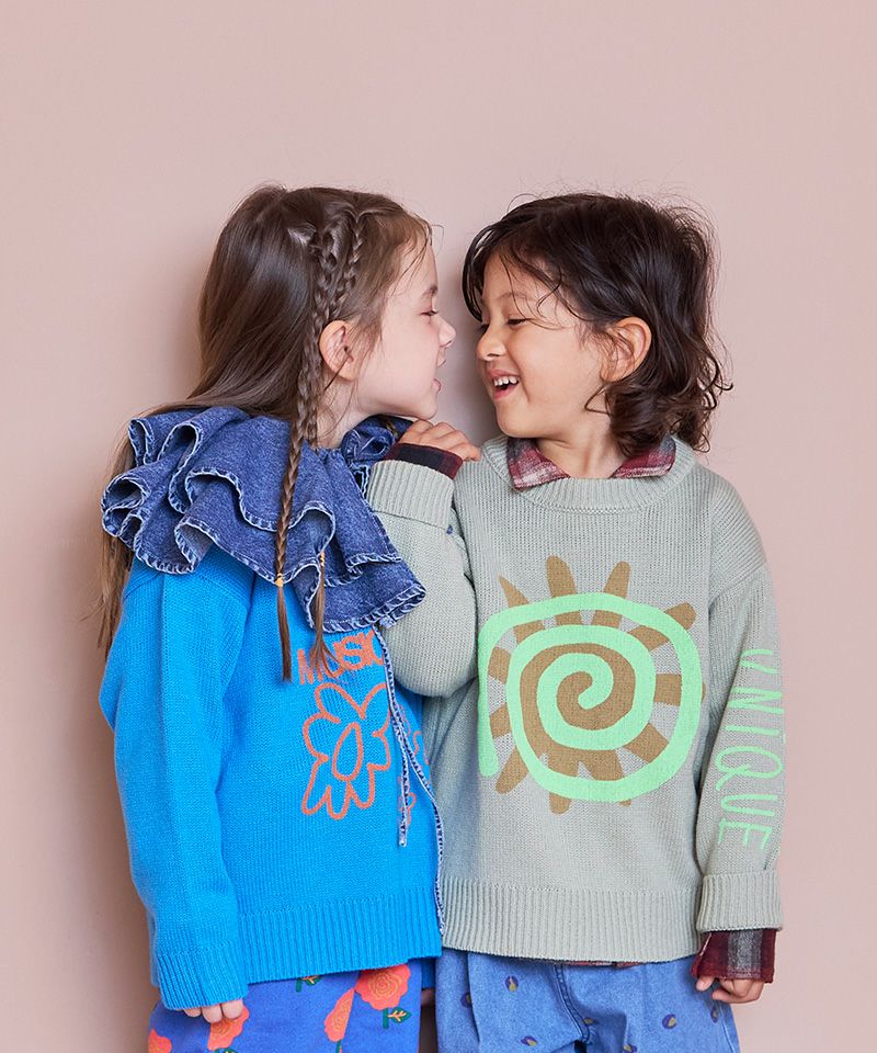 マシンウォッシャブル】クルーネックプリントセーター ｜ トップス